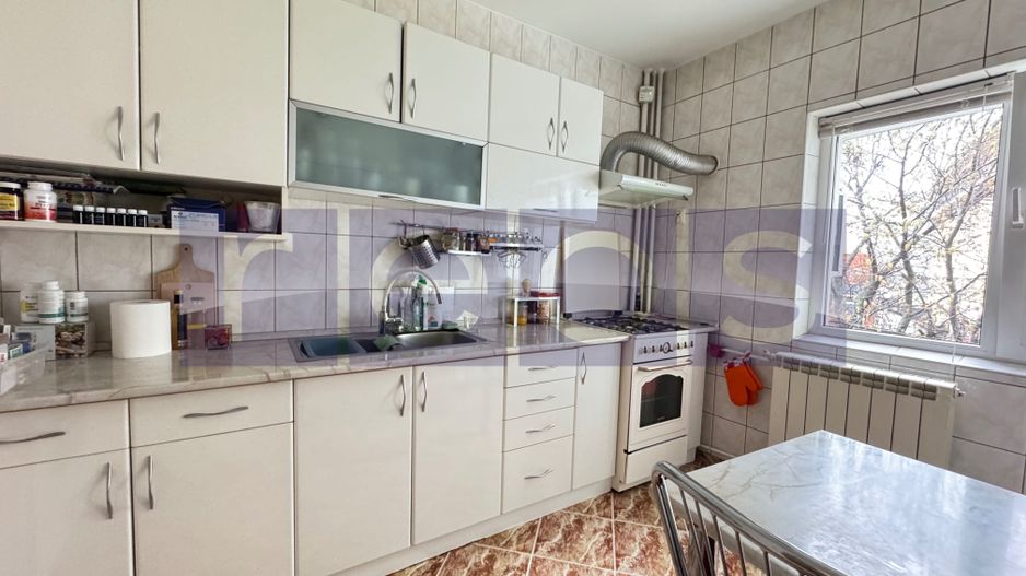 VANZARE 3 CAMERE DECOMANDAT- MALL VITAN - Poză 5