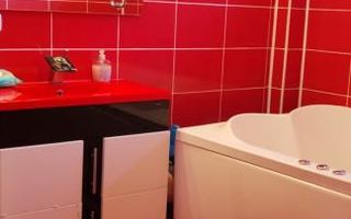 Vila 5 camere cu piscina,teren 618mp,constr.2011,Colentina-Andronache - Poză 12