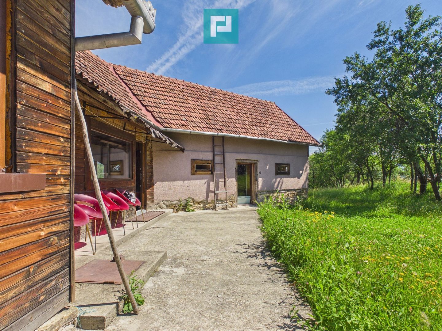 Casă de vacanță cu 2 corpuri si view în Dulcele - Poză 14