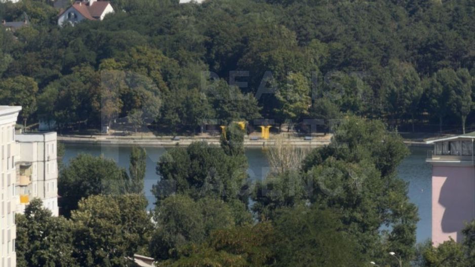 Vânzare, apartament 3 camere 70 mp, str. Vasile Lupu, Buiucani - Poză 19
