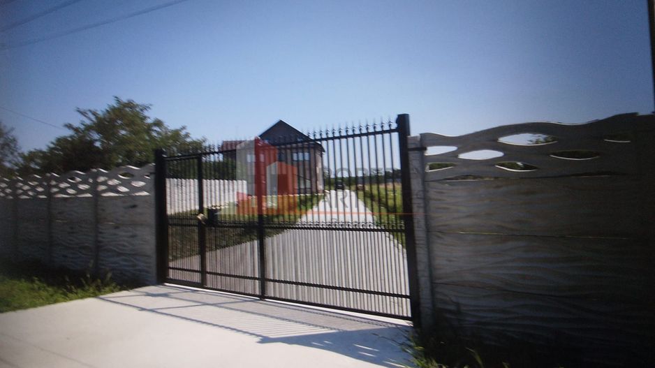 Vila superba in satul Cretu, comuna Ciocanesti, judetul Dambovita - Poză 2