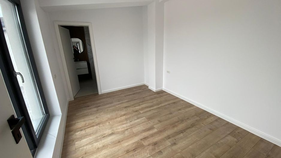 Apartament 3 camere de Vanzare Crangasi - Poză 8