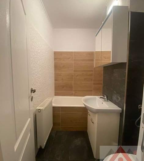 Ag EUROPA vinde ap FINISAT cu 2 cam 46mp etaj 1 în Carpați 1. - Poză 13