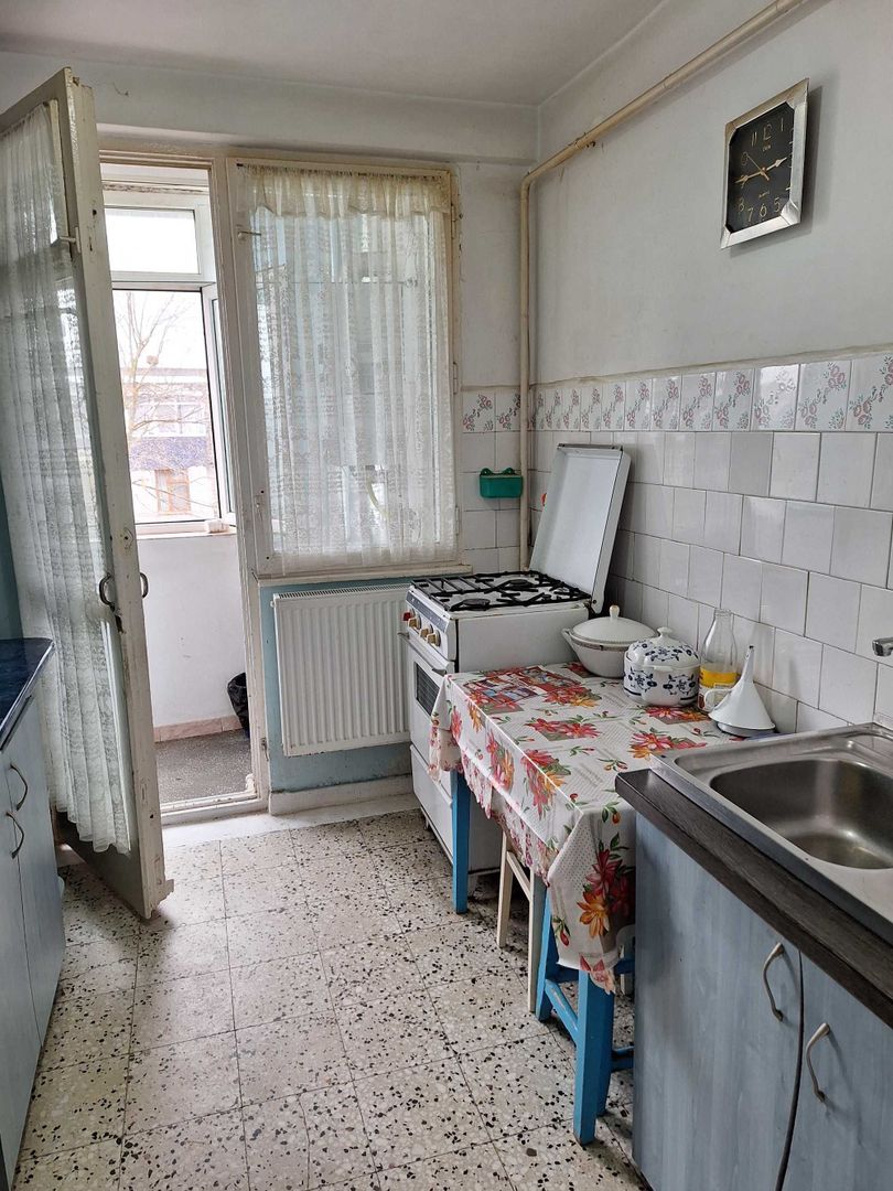 Apartament 2 camere, etaj 4/4,  Micro 16 - Poză 5