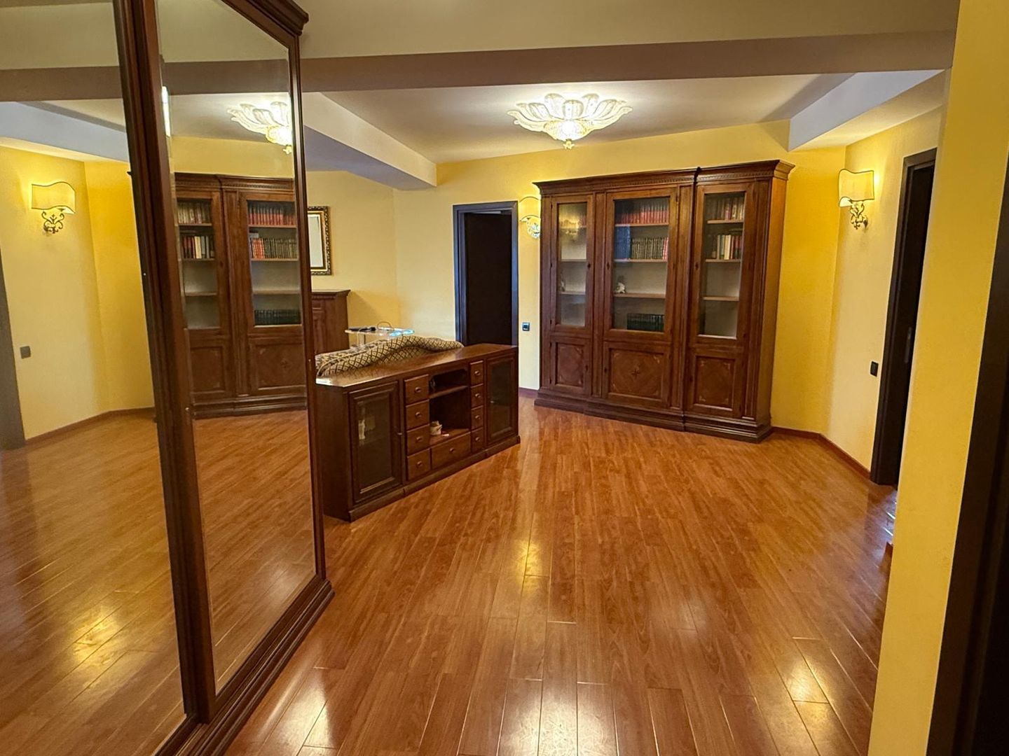 INCHIRIERE Apartament cu 4 camere in zona Nordului/Herastrau - Poză 10