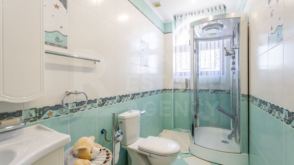 Vânzare casă de lux, 700 mp + 22 ari, situată în Tohatin - Poză 8