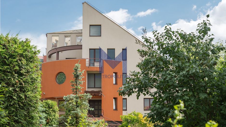 Vilă cu 1.350 mp teren în mijlocul orașului Grădina Botanică - Poză 5