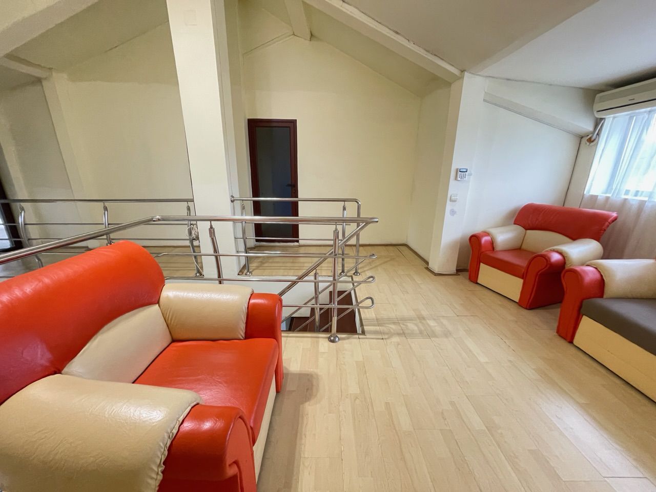 Casa individuala de inchiriat zona Modern - Poză 17