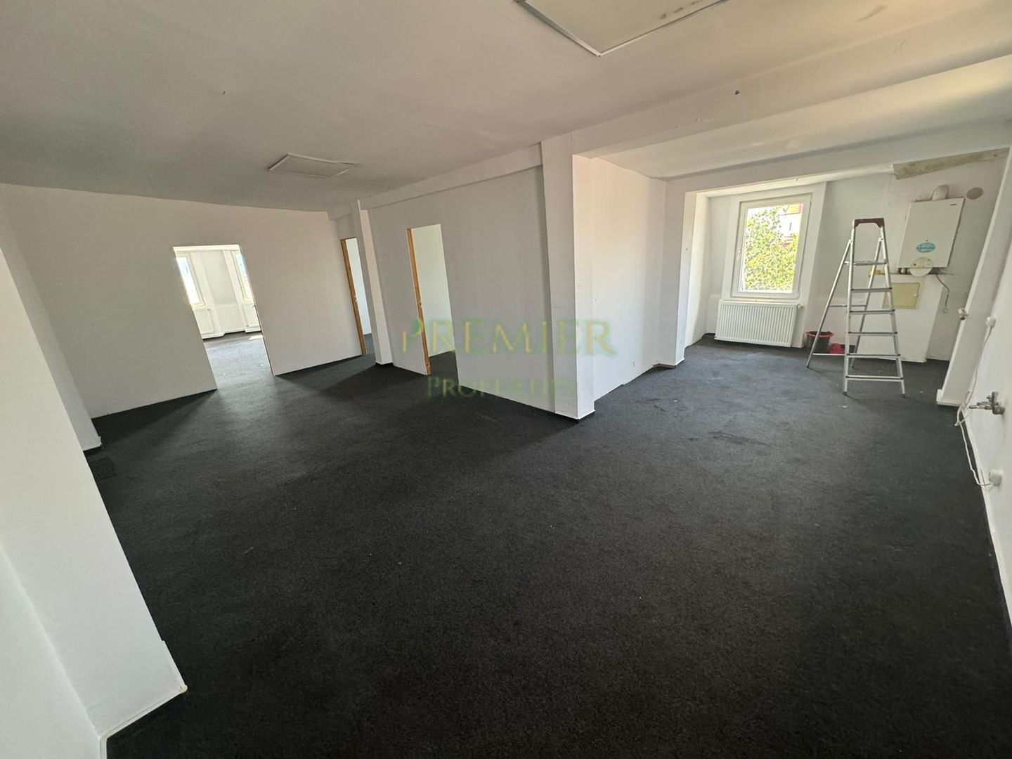 Oportunitate investitie cladire birouri proprie centrala pe fiecare etaj - Poză 24