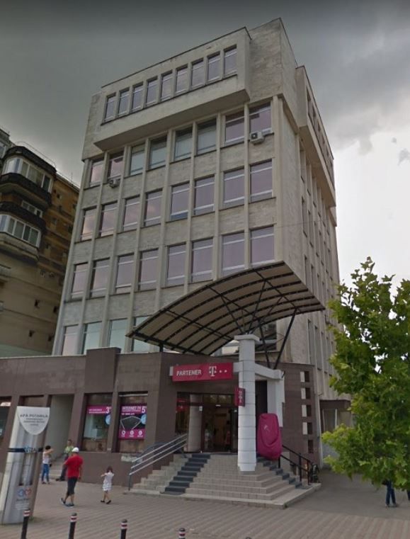 Cladire comerciala birouri Baia Mare - Poză 1