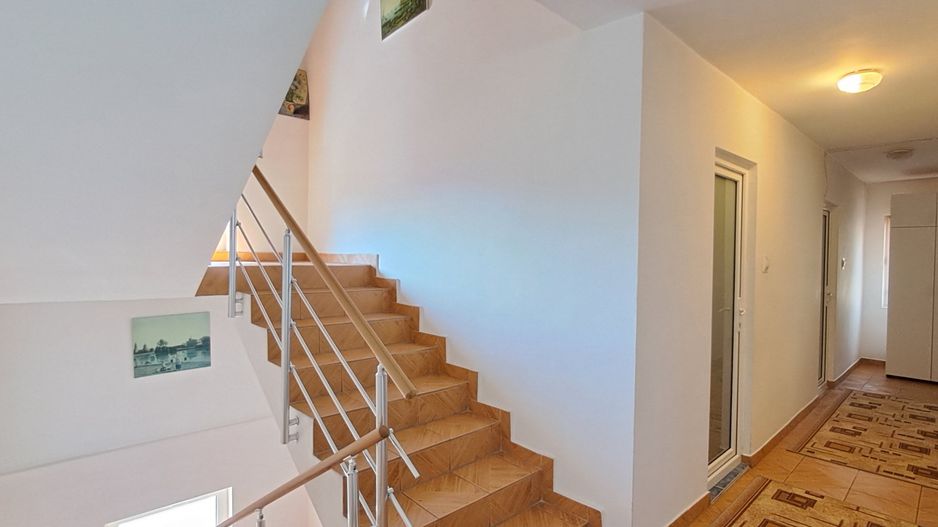 Brancoveanu, casa S+P+1Et+M, 260 mp utili, garaj subteran, adapost ALA - Poză 4