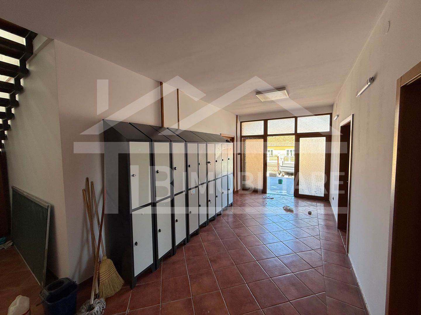 Casa individuala, 10 camere, 753mp, Zona Sancraiu de Mures - Poză 11