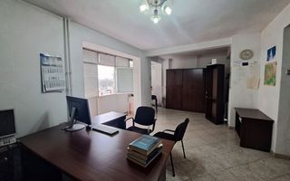 Com 0% Apartament cu o camera, parcare in curte | Piata Victoriei - Poză 1