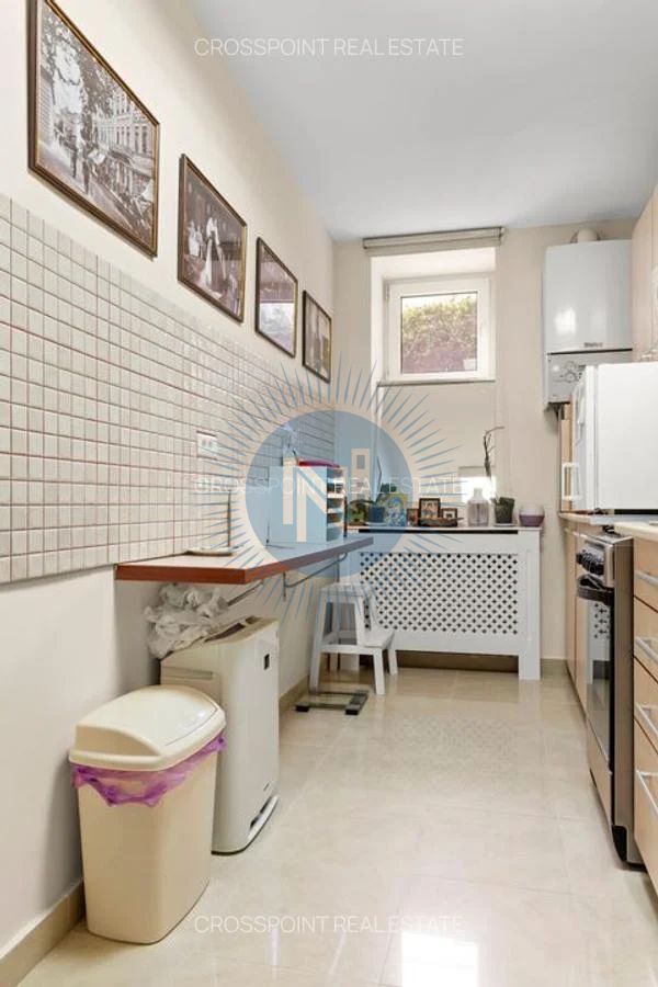 Apartament in vila Capitale plus Demisol - Poză 29