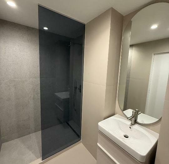 Închiriere apartament 2 camere cu vedere spectaculoasă la Sky Tower şi Promenada - Poză 11