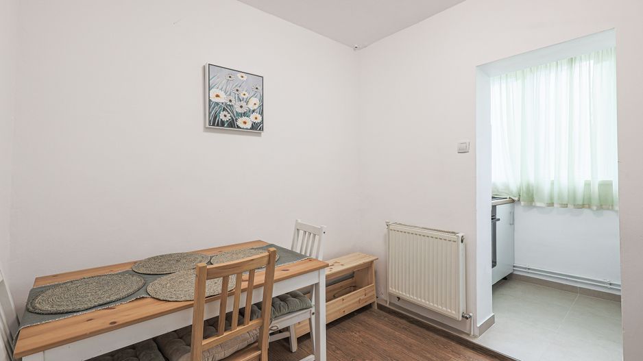 Rezervat Apartament renovat, cu 2 balcoane, la Etajul 1 in Micalaca - Poză 5