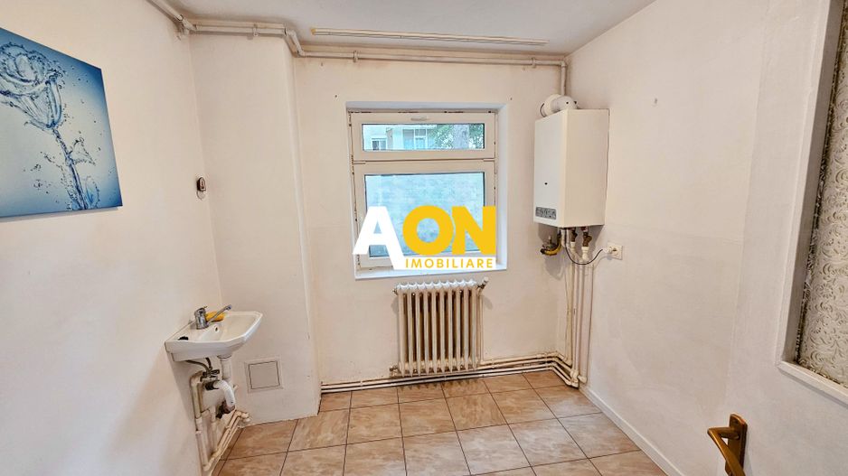 Spatiu comercial cu acces stradal, 2 camere,  46 mp utili, Cetate - Poză 5