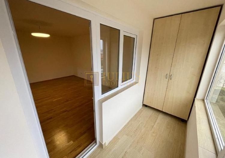 Recent renovat| 2 camere| garaj, et.2| lift| balcon 12 mp. - Poză 11