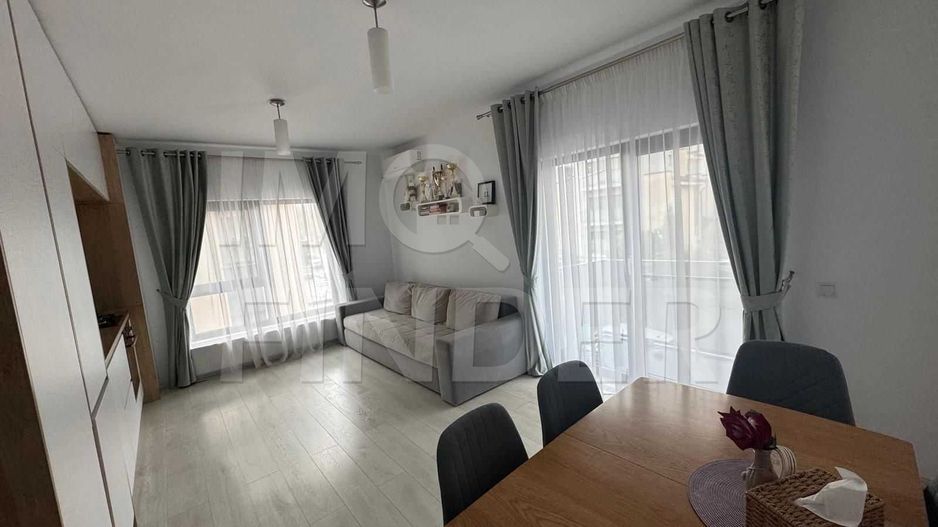 Apartament 2 dormitoare, living + bucatarie, parcare privata - Poză 1