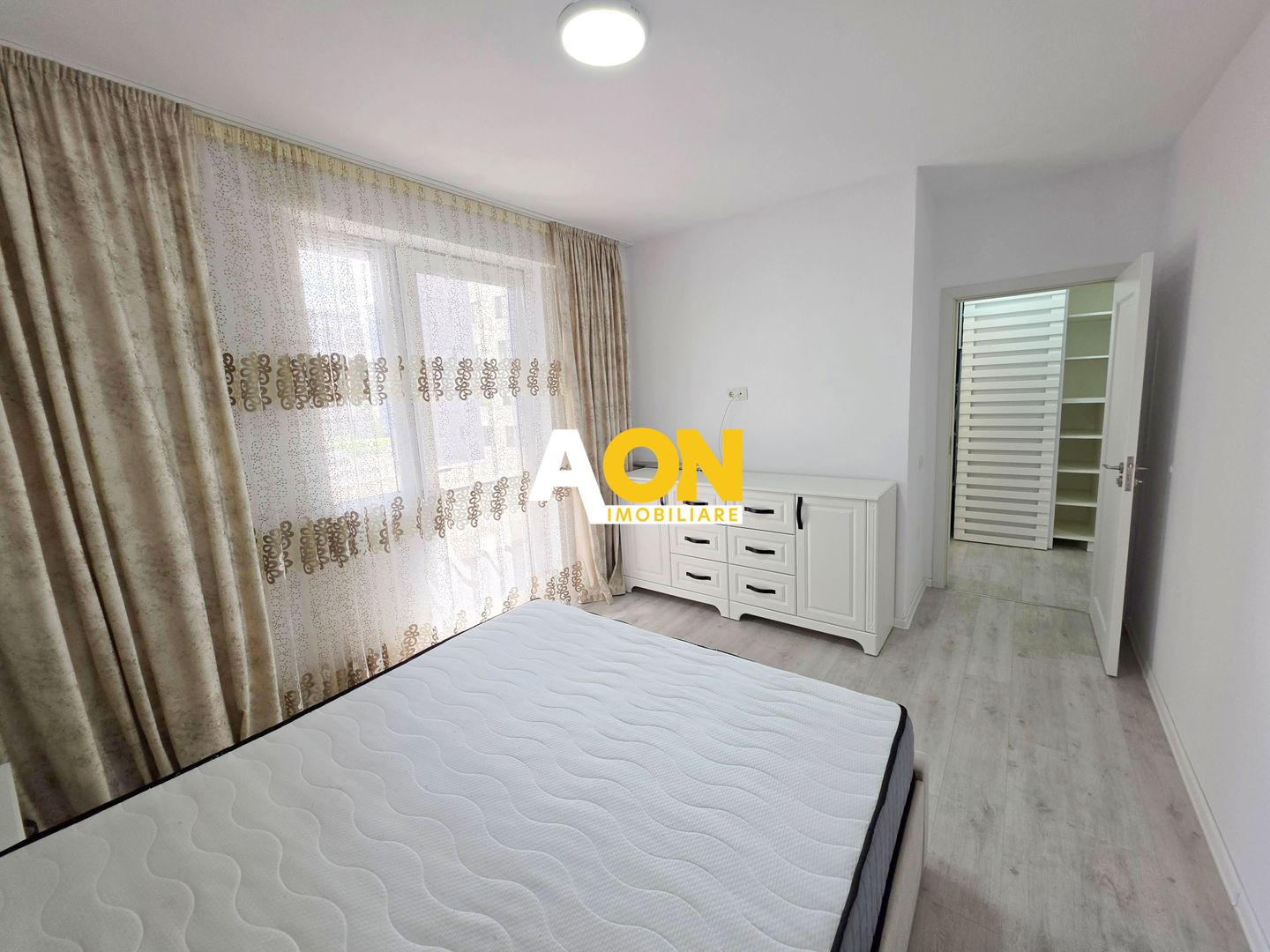 Apartament 2 camere, mobilat, utilat, et.1, pompe de căldură, parcare - Poză 8