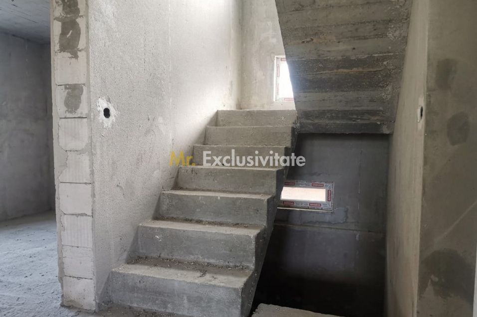Casa la gri  Jieni, Simnic - Poză 10