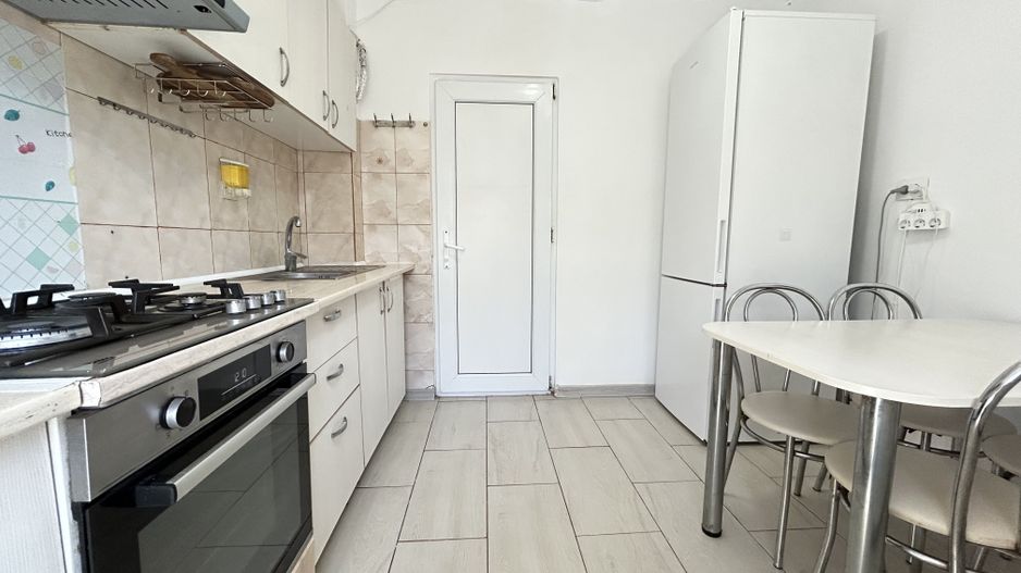 Apartament 4 camere 70 mp 2 bai centrala termica - Inel 2 - Scoala 39 - Poză 4