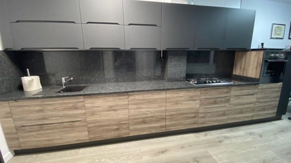 Vila / Spatiu Comercial Stradal 20m deschidere - Poză 6