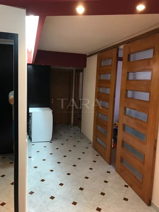 2 Camere Decomandat 65 mp cu Parcare Inclusă Aproape de Cluj - Poză 7