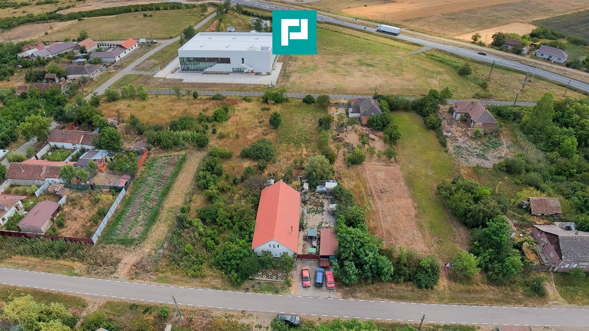 LOC DE CASĂ ZERIND 714 MP - Poză 6