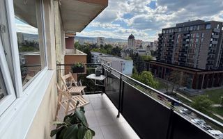 Apartament renovat complet, mobilat ,balcon 9 mp, view panoramic. - Poză 3