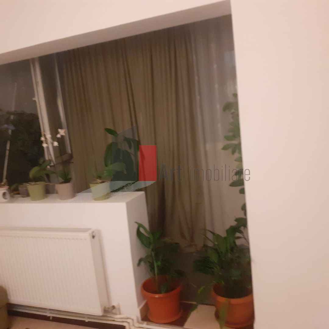 Vânzare apartament 3 camere decomandat cu centrală Brâncoveanu - Izvorul Rece - Poză 2