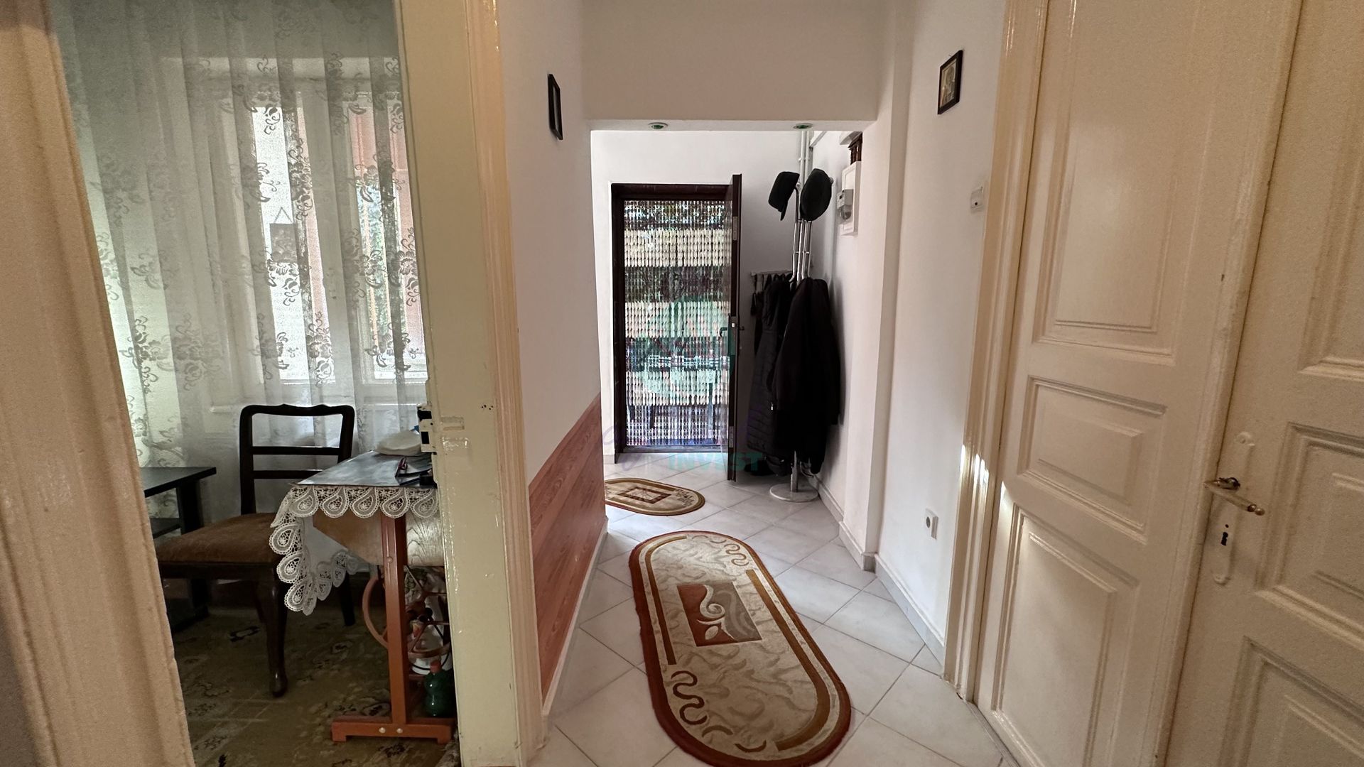 Casa batraneasca intre Parcul Carol si Parcul Tineretului - Poză 8