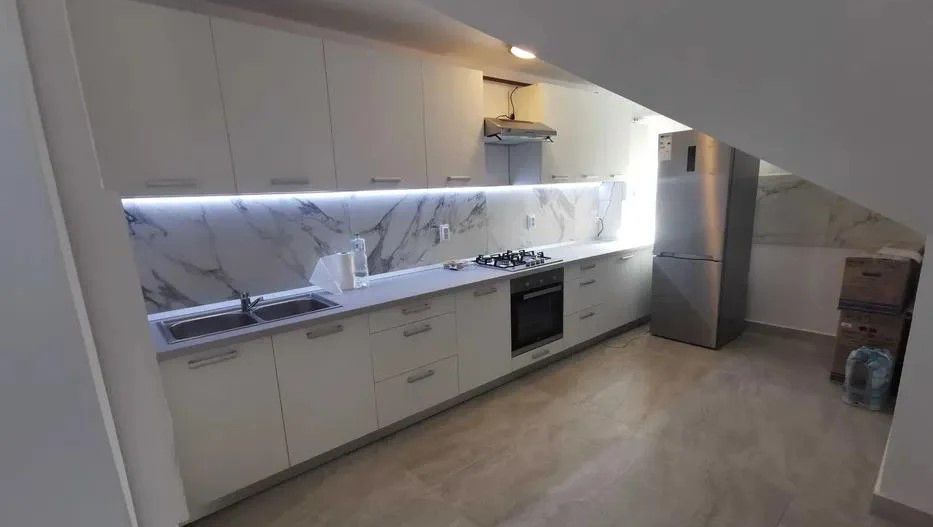 Apartament cu doua camere de vanzare - Poză 1