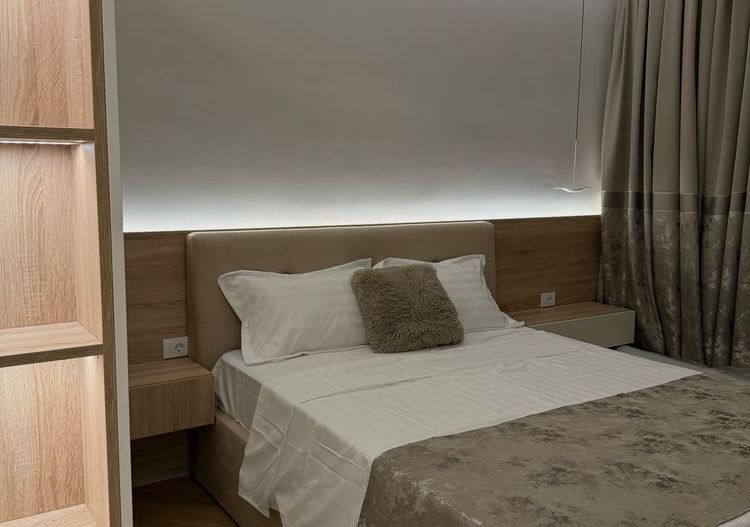 Proprietar inchiriez apartament Exigent Plaza - Poză 8