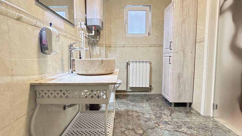 Pensiune Casa Eva Statiunea 2 Mai - 12 camere - teren 600 mp - Poză 14