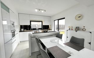 Casa individuala superfinisata, 3 camere, 2 bai, 500mp teren - Poză 6