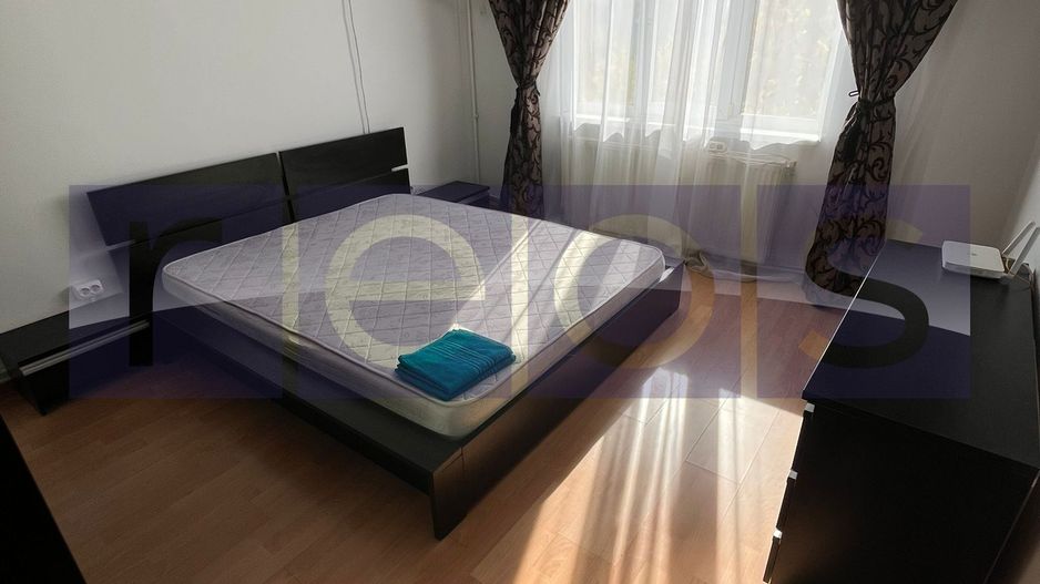 De vanzare apartament 3 camere Bd Dacia decomandat 2 bai 79 mp utili - Poză 4