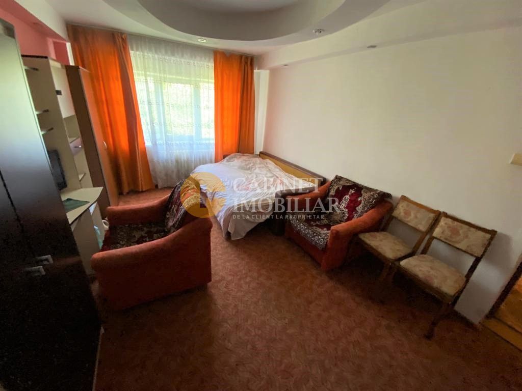 Zona Galata-Lidl, 2 camere decomandat ideal pentru investitii - Poză 2