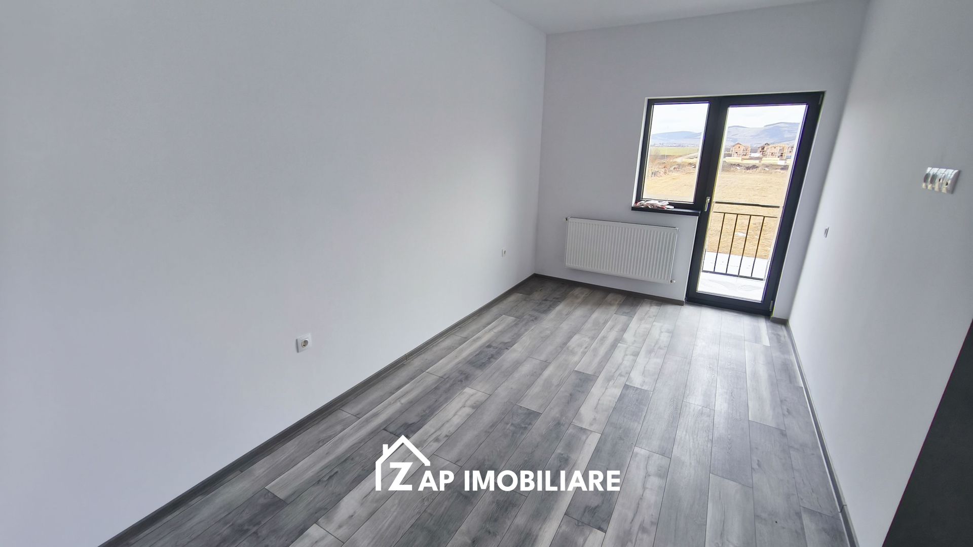 Casa la cheie 4 camere -  Sângeorgiu de Mures - Poză 15