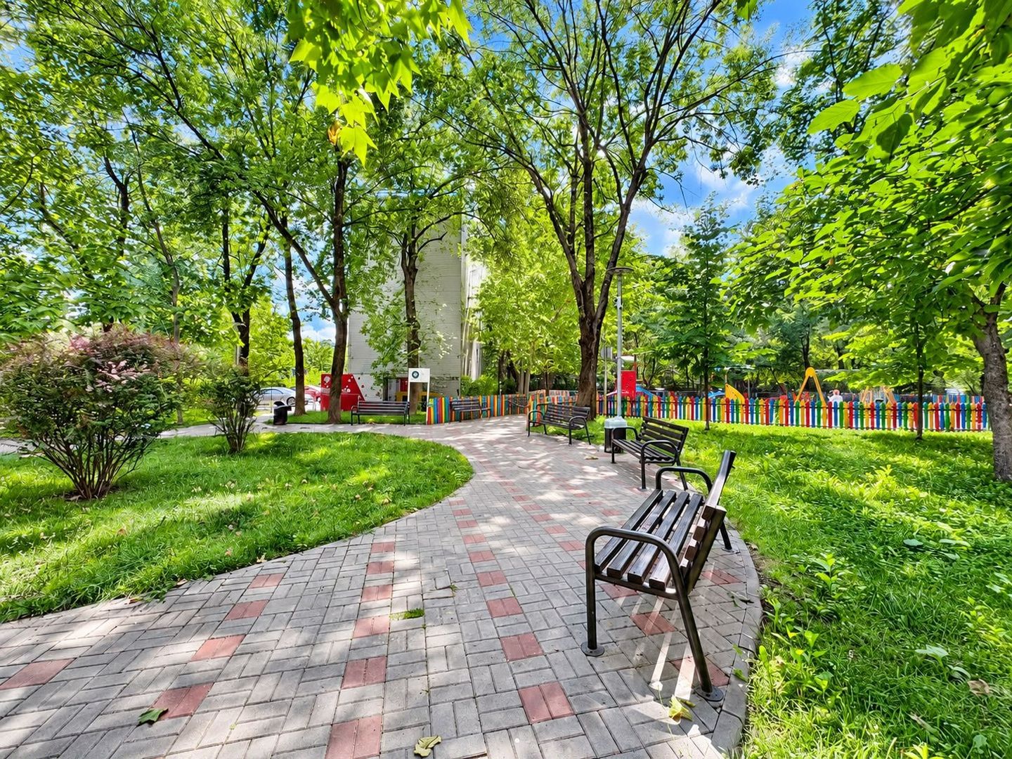 Apartament de vânzare în Drumul Taberei Strada Sibiu • Metrou Favorit - Poză 5