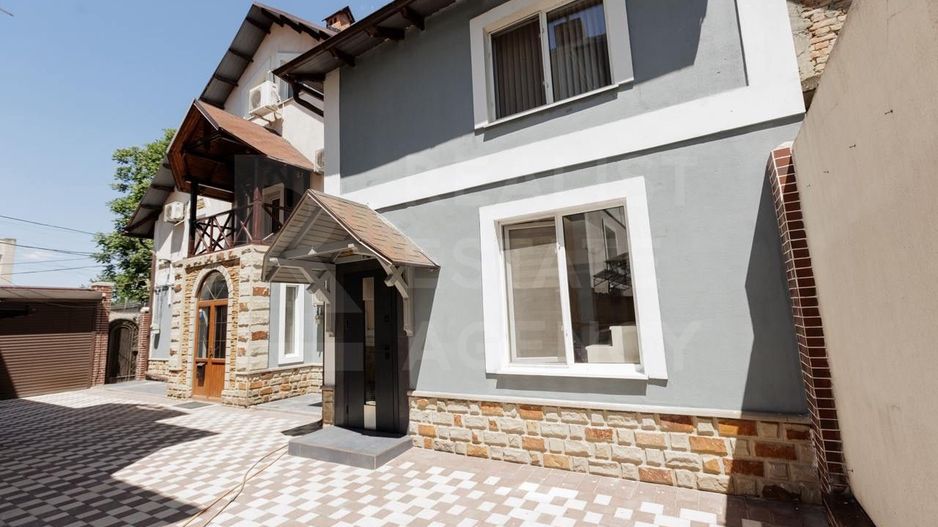 Chirie, oficiu, 320 mp, situat, str. 31 August, Centru - Poză 1