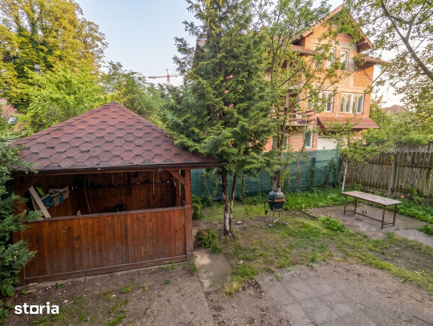 Casă renovată 2026, curte și foișor, zona AFI - Poză 6