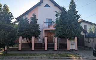 Vilă pentru Activități Comercia –5 Camere, Curte500 MP – Zona Aradului - Poză 1
