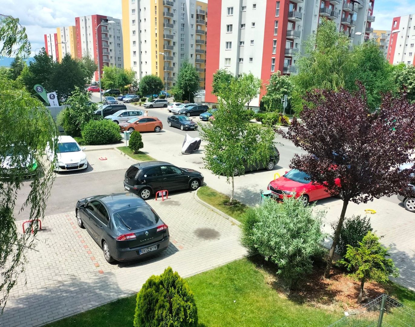 Vindem apartament 3 camere complet renovat cu vedere pe 2 parti - Poză 9