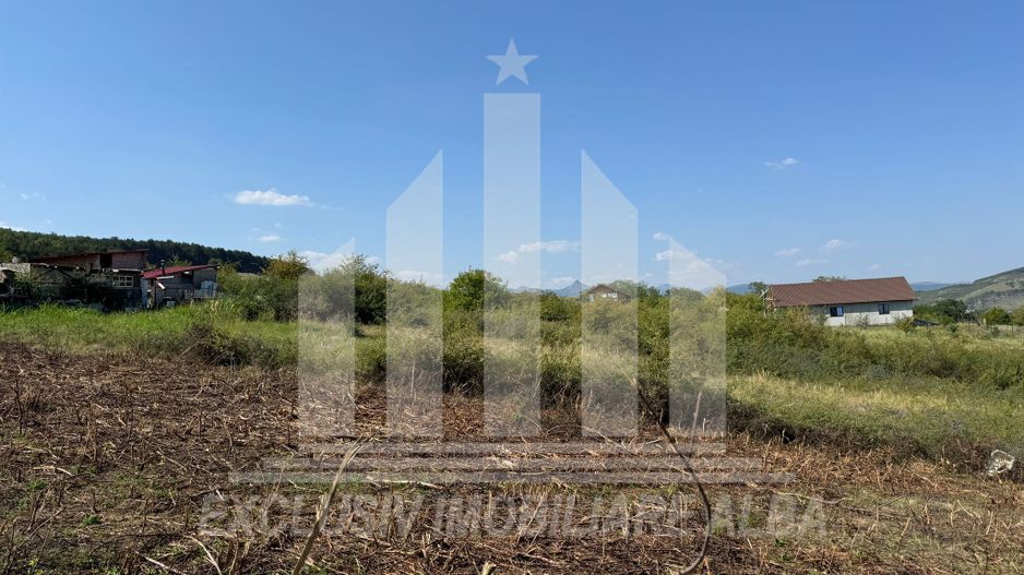 Teren intravilan între Micesti și Sard - Poză 2
