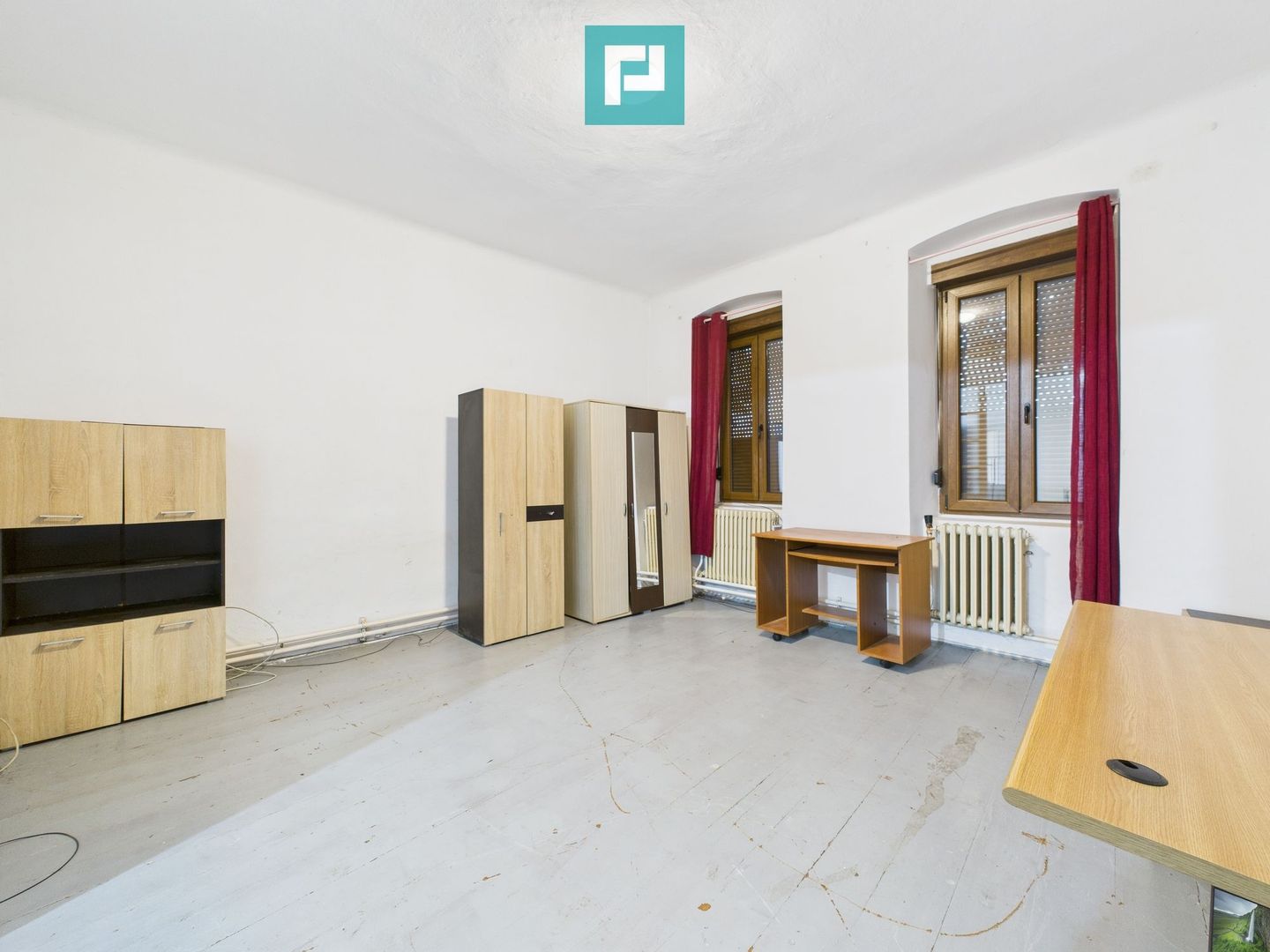 Casă 2 camere + anexe, teren 234 mp. - Poză 6