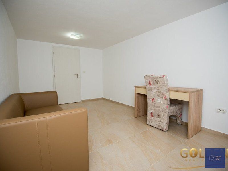 Apartament  B-dul Revolutiei, cladire perioada interbelica, comision 0% - Poză 8