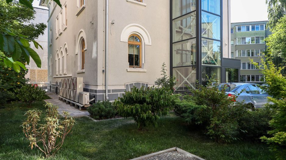 Clădire administrativă renovată integral – oportunitate investițională – Brașov - Poză 5