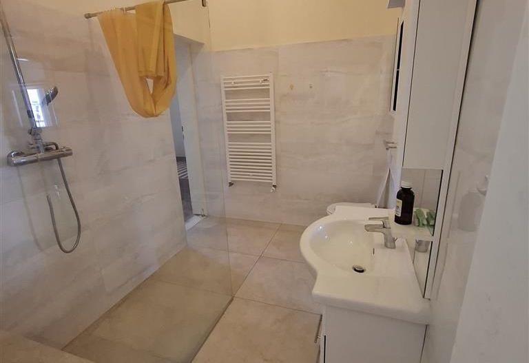 Semicentral 4 camere P-ta Maria-P-ta Sinaia et 1 - Poză 12