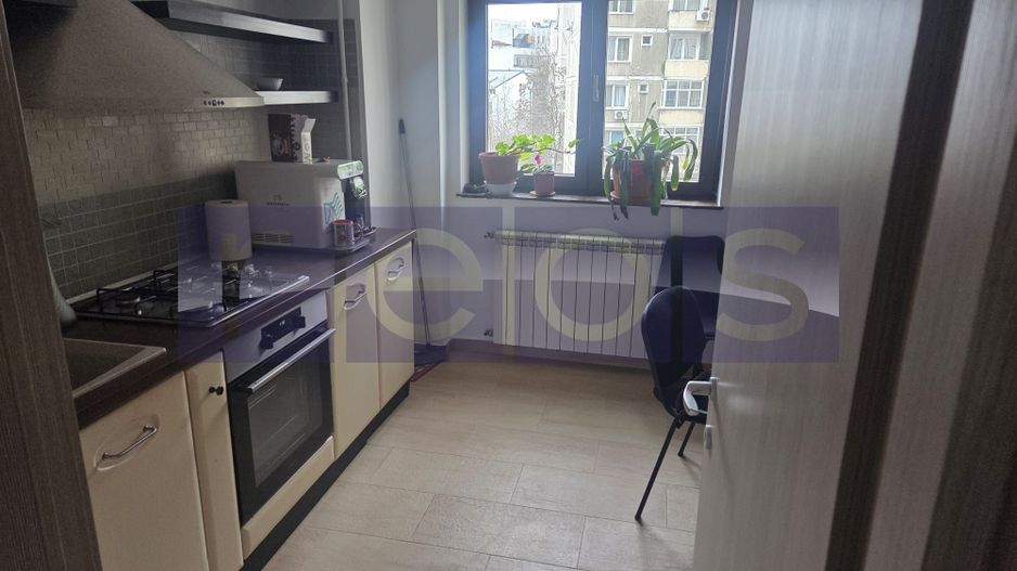 VANZARE 4 CAMERE DECOMANDAT UNIRII- FANTANI - Poză 6